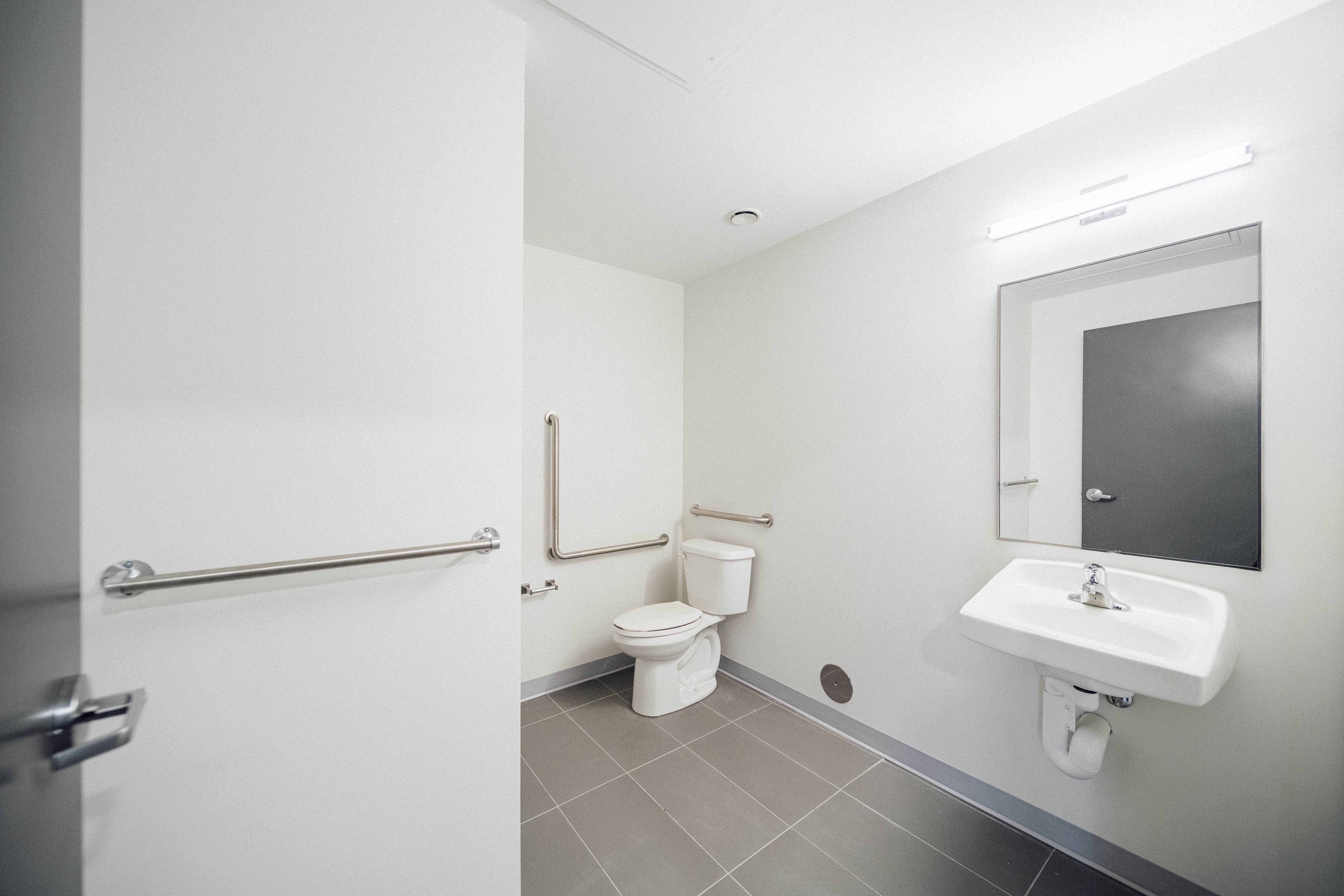 Barrier-free washroom