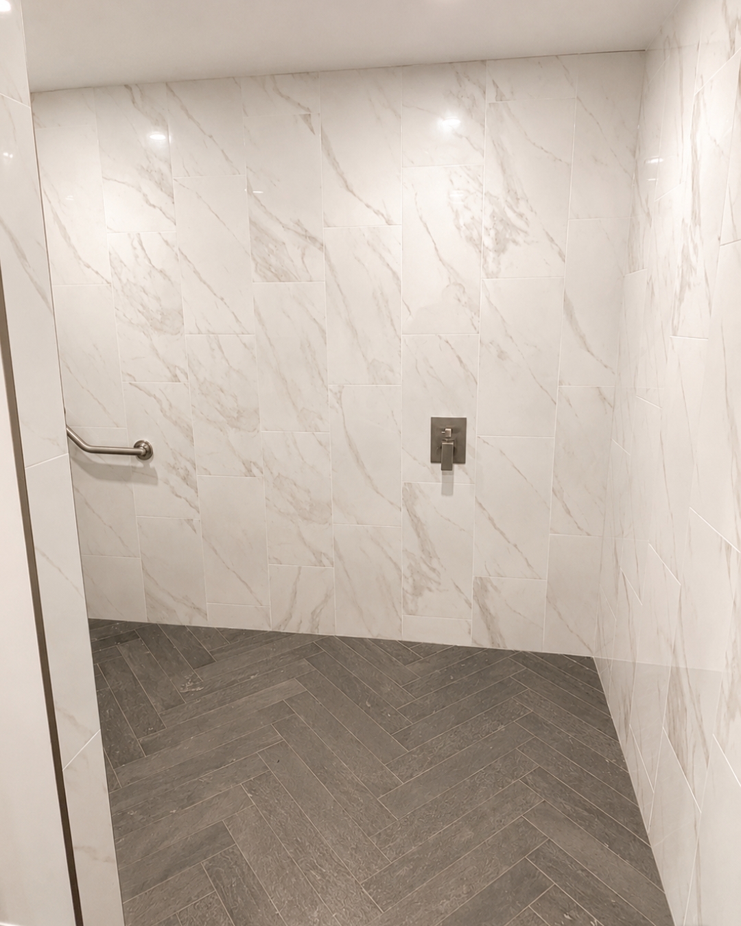 Roll-in shower