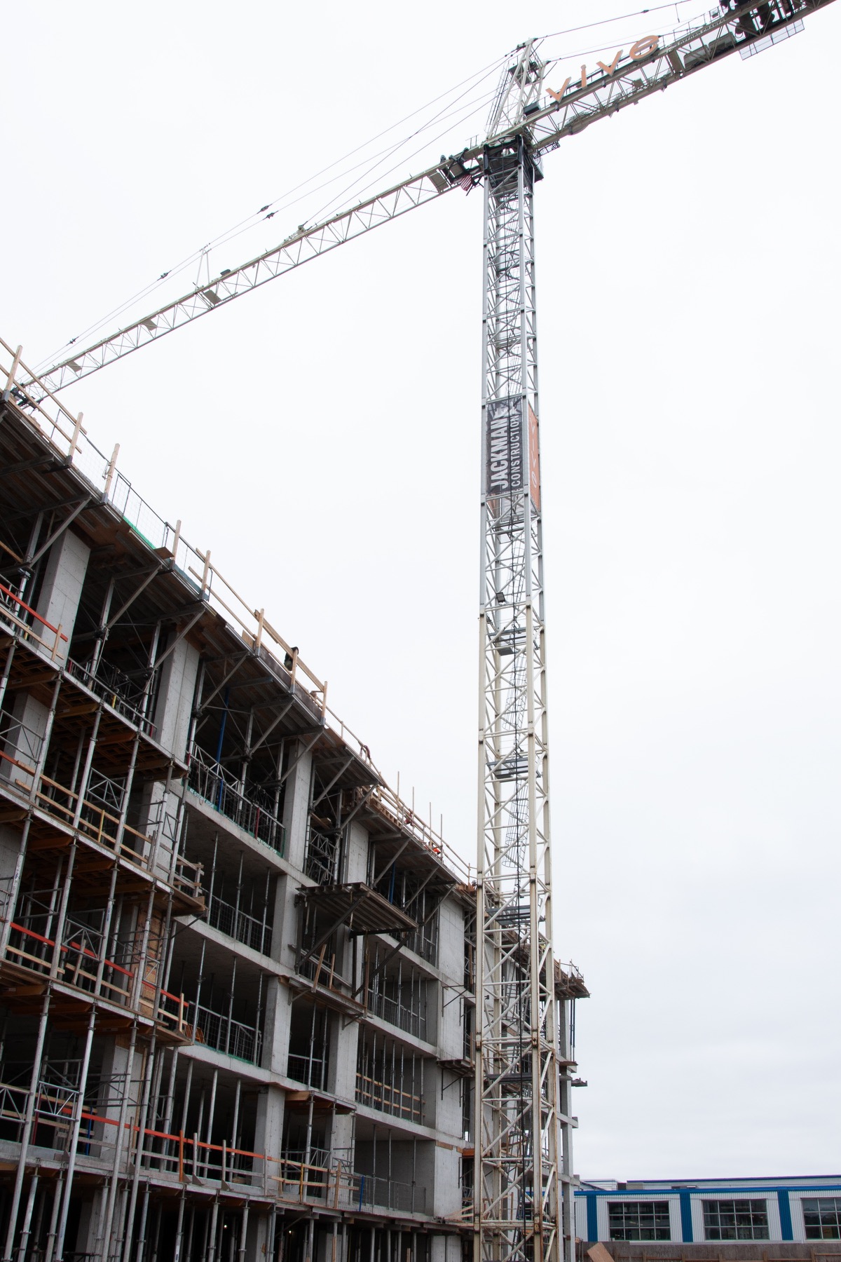 Tower crane on a Jackman construction site